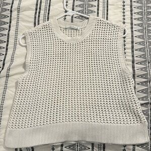 Abercrombie crochet tank size small, cream